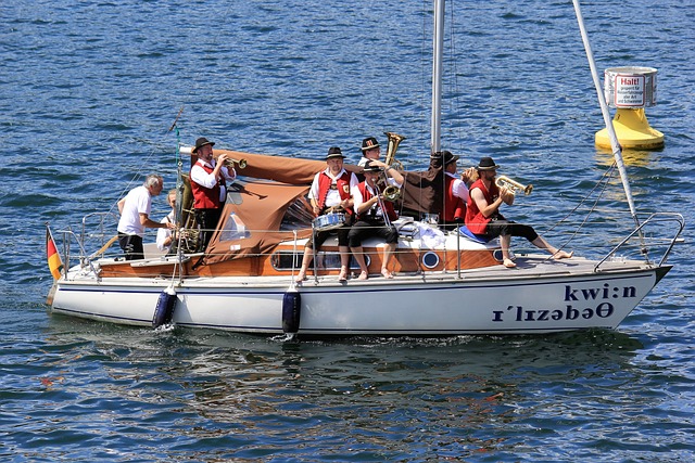 不仅是一场 不仅是一场